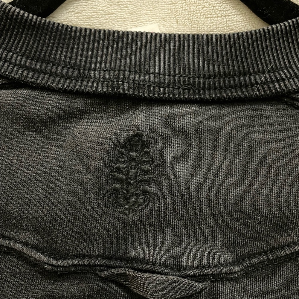 Free People Movement Hatch Intercept Sweatshirt Black Washed out Size L - Picture 6 of 7